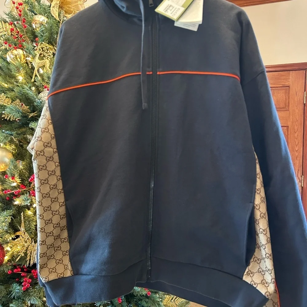 Men's Gucci, cotton jersey zip jacket/hoodie signature GG Supreme XL. NWT